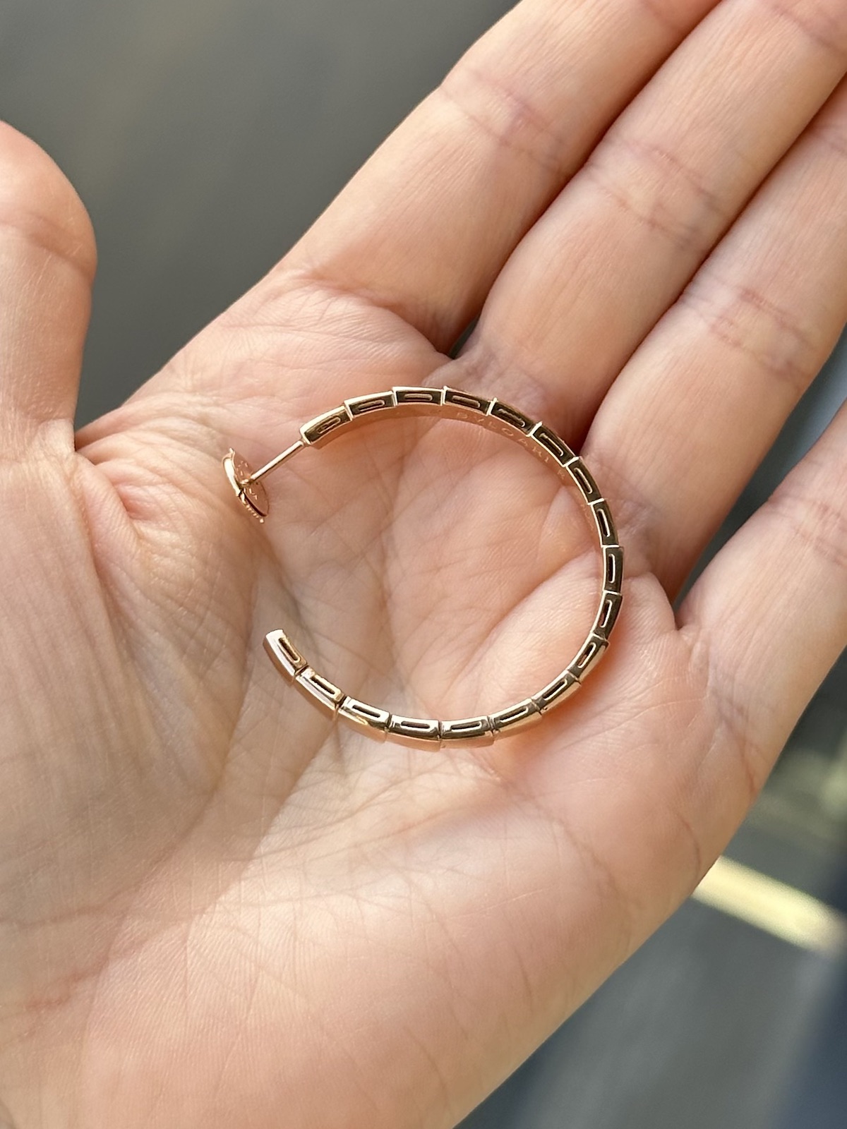Серьги Bvlgari Serpenti